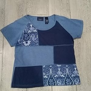 A Liz Claiborne medium women's blue blouse